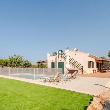 Petit Son Baulo Holiday home *